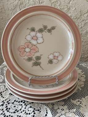 Set of 4 Baum Bros Pink Blossom Fine Imported Stoneware Salad Plates